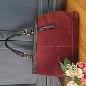 Gorgeous Coach Y2K Suede Hampton Shoulder Bag / Tote in Burgundy Plum